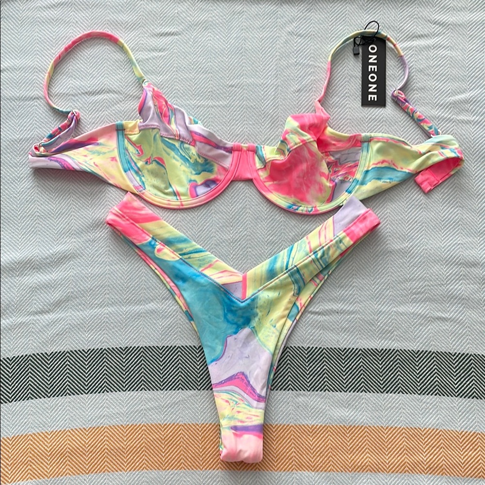 ONEONE Women's Multicolor Bikini Set